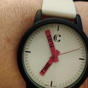 Black &⛱️White Quartz Watch